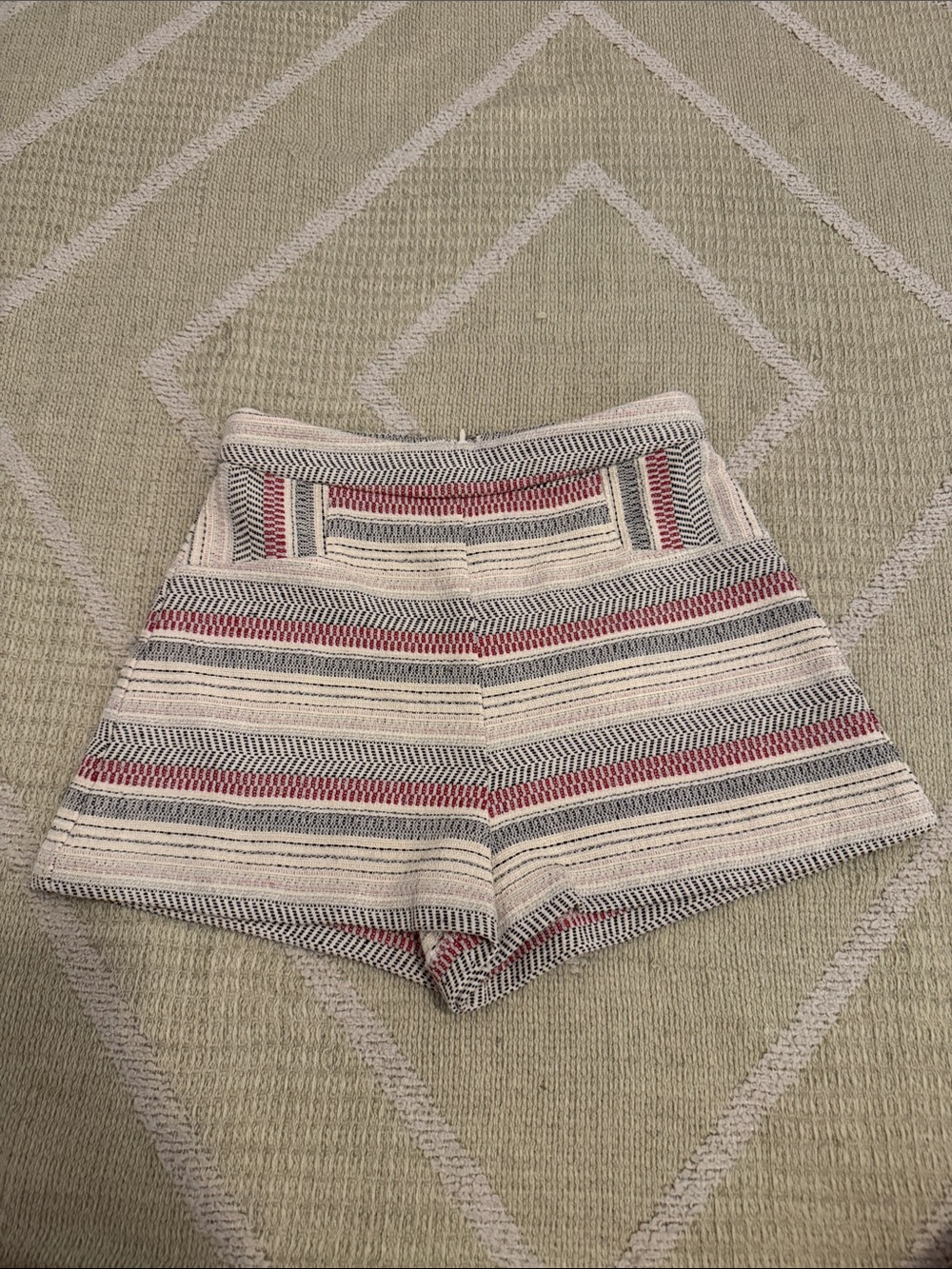 BCBGeneration Textured Striped High Rise Shorts Size 0